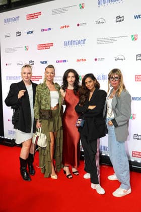 Verena Bogner, Doreen Steinert, Linda Schablowski, Collien Fernandes, Nadeshda Brennicke bei der Eroeffnung vom Seriencamp Festival mit der Premiere der ZDF Serie Back For More am 8.06.2026 im Cinenova Kino in Koeln Verena Bogner, Doreen Steinert, Linda Schablowski, Collien Fernandes and Nadeshda Brennicke attend the Seriencamp Festival Opening at Cinenova Kino on June 6, 2026 in Cologne, Germany Seriencamp Festival Opening in Koeln *** Verena Bogner, Doreen Steinert, Linda Schablowski, Collien Fernandes, Nadeshda Brennicke at the opening of the Seriencamp Festival with the premiere of the ZDF series Back For More on June 8, 2026 at Cinenova Kino in Cologne Verena Bogner, Doreen Steinert, Linda Schablowski, Collien Fernandes and Nade 