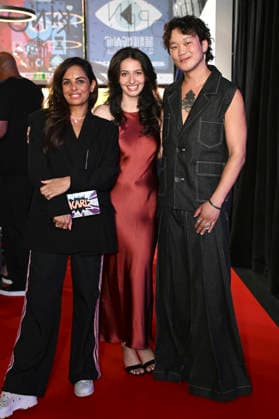 Collien Fernandes, Linda Schablowski und Viet Pham bei der Eröffnung des 12. Seriencamp Festivals 2026 mit der Premiere der ZDF-Serie Back for More im Cinenova. Köln, 08.06.2026 *** Collien Fernandes, Linda Schablowski and Viet Pham at the opening of the 12 Series Camp Festival 2026 with the premiere of the ZDF series Back for More at Cinenova Cologne, 08 06 2026 Foto:xC.xAdolph xFuturexImagex back_6690