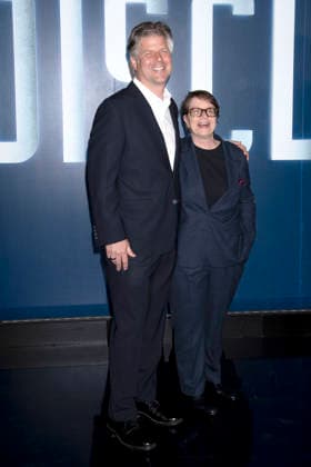 Adam Stockhausen und Cindy Tolan bei der Premiere des Kinofilms Disclosure Day im David H. Koch Theater. New York, 08.06.2026 *** Adam Stockhausen and Cindy Tolan at the premiere of the movie Disclosure Day at the David H Koch Theater New York, 08 06 2026 Foto:xB.xHinex xFuturexImagex disclosure_ny_6660