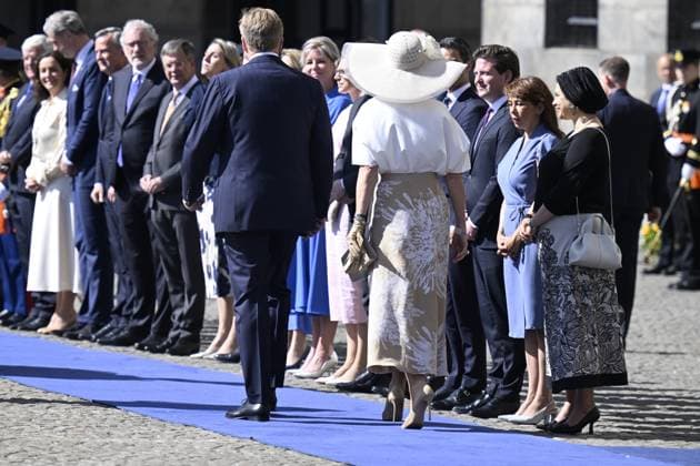 Amsterdam, The Netherlands, 2026-06-09 10:18:03 AMSTERDAM, 09-06-2026, Dam At the invitation of His Majesty King Willem-Alexander and Queen Maxima, the Federal President of Germany, Frank-Walter Steinmeier, is paying a state visit to the Netherlands. He is accompanied by his wife, Elke Büdenbender. PHOTO: NLBeeld Patrick van Emst In the photo: Welcome ceremony - King Willem-Alexander and Queen Maxima officially welcome the German Federal President and Mrs. Büdenbender at Dam Square in Amsterdam. Credit: NL Beeld Patrick van Emst  Copyright: xx x