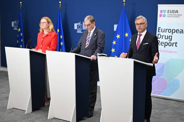European Drug Report 2026 in Brussels BRUSSELS, BELGIUM - JUNE 09: EUDA Management Board Chair Franz Pietsch (C), Magnus Brunner (R), the European Commissioner for Home Affairs of the European Union (EU), and EUDA Executive Director Dr. Lorraine Nolan (L) speak during a press conference in Brussels, Belgium, on June 09, 2026. In Europe, over 7,600 people died from drug overdoses in 2024, with the spread of new high-potency synthetic opioids posing a serious public health risk. The 2026 European Drug Report of the European Union Drugs Agency (EUDA), based on data collected from the 27 EU member states as well as Turkiye and Norway, was presented at a press conference. Dursun Aydemir Anadolu Brussels Belgium. Editorial use only. Please ge  Copyright: x2026xAnadoluxDursunxAydemirx