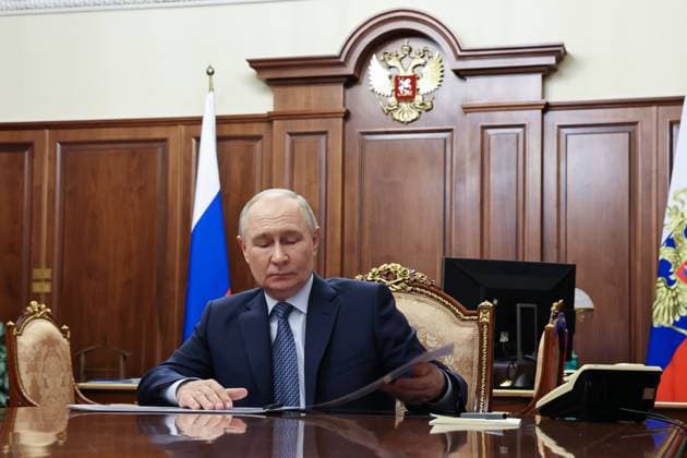 Russia Putin 9186174 09.06.2026 Russian President Vladimir Putin meets with Science and Higher Education Minister Valery Falkov at the Kremlin, in Moscow, Russia. Vyacheslav Prokofyev Sputnik Moscow Russia  Copyright: xVyacheslavxProkofyevx