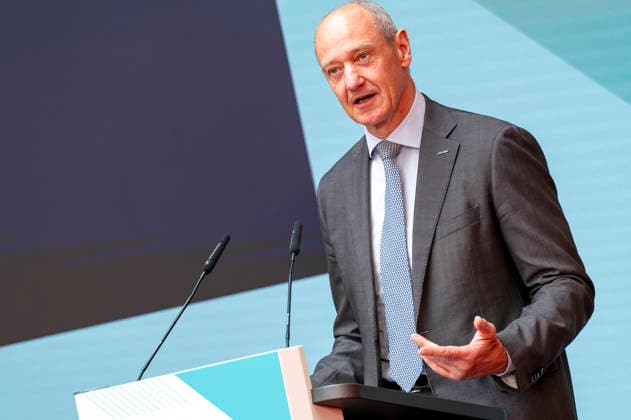 Roland Busch CEO, Siemens - Aviation Summit EUR, Deutschland, Berlin, 09.06.2026: Keynote von Roland Busch CEO, SiemensAm Vortag der ILA26 treffen sich auf der Aviation Summit (BAS) Entscheider der internationalen Luftfahrt aus Politik, Industrie, Wissenschaft und Finanzen. Sie erörtern welche Fortschritte sind heute schon erreicht worden und welche Herausforderungen müssen noch gemeistert werden. *** Roland Busch CEO, Siemens Aviation Summit EUR, Germany, Berlin, 09 06 2026 Keynote speech by Roland Busch CEO, SiemensOn the day before ILA26, decision-makers from the international aviation industry from politics, industry, science and finance will meet at the Aviation Summit BAS to discuss what progress has already been made and