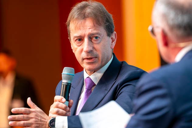 Guillaume Faury CEO, Airbus - Aviation Summit EUR, Deutschland, Berlin, 09.06.2026: Talk mit Guillaume Faury CEO, Airbus - Am Vortag der ILA26 treffen sich auf der Aviation Summit (BAS) Entscheider der internationalen Luftfahrt aus Politik, Industrie, Wissenschaft und Finanzen. Sie erörtern welche Fortschritte sind heute schon erreicht worden und welche Herausforderungen müssen noch gemeistert werden. *** Guillaume Faury CEO, Airbus Aviation Summit EUR, Germany, Berlin, 09 06 2026 Talk with Guillaume Faury CEO, Airbus On the day before the ILA26, decision-makers from international aviation in politics, industry, science and finance will meet at the Aviation Summit BAS They will discuss what progress has already been made today a
