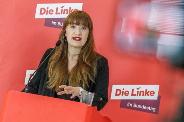 Statement Die Linke Heidi Reichinnek bei einem Statement Die Linke am 09.06.26 in Berlin. Berlin Berlin Deutschland Reichstag *** Statement Die Linke Heidi Reichinnek at a statement Die Linke on 09 06 26 in Berlin Berlin Berlin Germany Reichstag