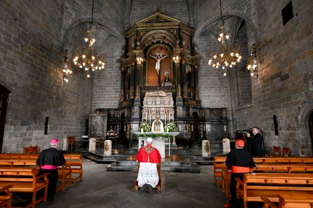 IPA85515138 - Spain, Vatican, 2026 6 9 Pope Leo XIV holds a midday prayer in the Cathedral of the Holy Cross and Saint Eulalia in Barcelona Photograph by VATICAN MEDIA Catholic Press Photo  Copyright: xVATICANxMEDIA CPPx xVATICANxMEDIA CPPx 85515138
