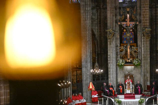 June 9, 2026, Barcelona: Pope Leo XIV leads midday prayer at the Cathedral of the Holy Cross and Saint Eulalia in Barcelona, Spain, 09 June 2026. Pope Leo XIV is visiting Spain from 06 to 12 June 2026, with stops in Madrid, Barcelona, and the Canary Islands. ANSA CIRO FUSCO Barcelona  - ZUMAa110 20260609_zaf_a110_010 Copyright: xCiroxFuscox