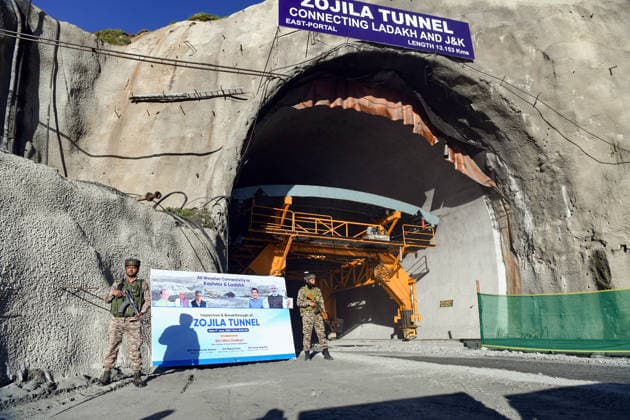 Final Breakthrough Ceremony of the Zojila Tunnel; Nitin Gadkari, J&K CM, & J&K LG to attend Kargil Ladakh , Jun 09 (ANI): Security personnel stand guard ahead of the arrival of Union Road Transport and Highways Minister Nitin Gadkari, Jammu and Kashmir Chief Minister Omar Abdullah, and state Lieutenant Governor Manoj Sinha for the final breakthrough ceremony of the world s longest single-tube bidirectional Zojila Tunnel, at Minamarg, in Kargil on Tuesday. Kargil Ladakh India Copyright: xANIx ANI_20260609067