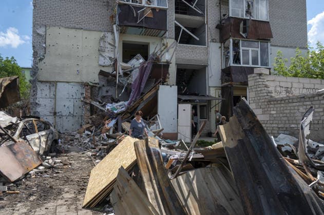 Aftermath of Russian attack on Ukraine s Chuhuiv CHUHUIV, KHARKIV REGION, UKRAINE - JUNE 9: Local residents clean the damage caused by the Russian missile strike on Chuhuiv, Kharkiv Region, Ukraine on June 9, 2026.Three people were killed in the missile attack on Chuhuiv: two men, aged 56 and 70, and a 22-year-old pregnant woman. Medical personnel provided assistance to two women, aged 71 and 65, and a 70-year-old man who suffered acute stress reactions. Two buildings, stores, garages, and two cars were damaged. Serhii Masin Anadolu Kharkiv Ukraine. Editorial use only. Please get in touch for any other usage.  Copyright: x2026xAnadoluxSerhiixMasinx