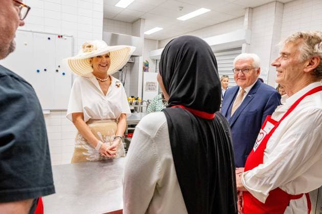 Amsterdam, The Netherlands, 2026-06-09 15:51:47 AMSTERDAM, 09-06-2026, Resto VanHarte At the invitation of His Majesty the King King Willem-Alexander and Queen Maxima the Federal President of Germany, Frank-Walter Steinmeier, is paying a state visit to the Netherlands. He is accompanied by his wife, Elke Büdenbender. PHOTO: NLBeeld Patrick van Emst In the photo: Social initiatives At Resto VanHarte in Amsterdam East, a community restaurant serving the social sector and part of Sociale Basis Amsterdam Oost, King Willem-Alexander, Queen Maxima, Federal President Steinmeier, and Mrs. Büdenbender are engaging in conversation with volunteers and local residents about creating more connection in the neighborhood, reducing loneline  Copyright: xx x