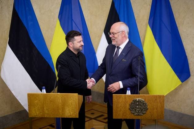 Ukrainian President Volodymyr Zelenskyy during a meeting with several leaders of the Nordic and Baltic states at a summit in Estonia Ukrainian President Volodymyr Zelenskyy during a meeting with several leaders of the Nordic and Baltic states at a summit in Estonia, June 9, 2026, where they discussed continued support for Ukraine and the security challenges related to the war with Russia. Photo by PRESIDENT OF UKRAINE apaimages Ukraine Ukraine Ukraine 090626_Estonia_UPO_00(9).jpeg Copyright: xapaimagesxPRESIDENTxOFxUKRAINEx xapaimagesx