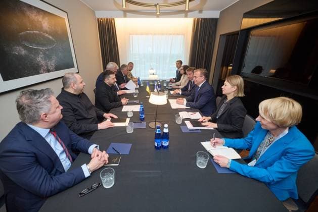 Ukrainian President Volodymyr Zelenskyy during a meeting with several leaders of the Nordic and Baltic states at a summit in Estonia Ukrainian President Volodymyr Zelenskyy during a meeting with several leaders of the Nordic and Baltic states at a summit in Estonia, June 9, 2026, where they discussed continued support for Ukraine and the security challenges related to the war with Russia. Photo by PRESIDENT OF UKRAINE apaimages Ukraine Ukraine Ukraine 090626_Estonia_UPO_00(15).jpeg Copyright: xapaimagesxPRESIDENTxOFxUKRAINEx xapaimagesx