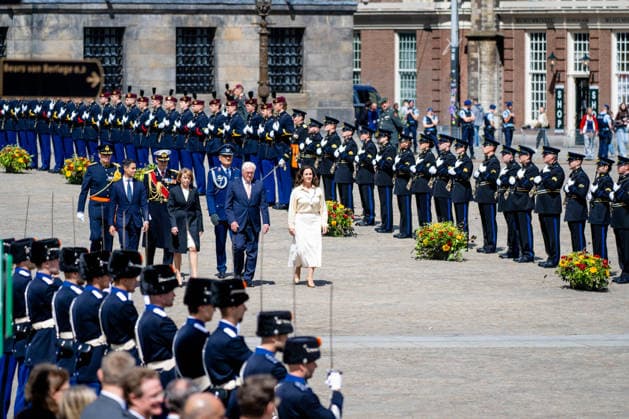 State visit of the Federal President of Germany - Wreath Laying Ceremony. Amsterdam, the Netherlands. 9 Jun 2026 Federal President Frank-Walter Steinmeier, Every Budenbender, Femke Halsema and Rob Jetten at the wreath laying ceremony on Dam Square in front of the Royal Palace in Amsterdam, on the first day of the German president s three-day state visit to the Netherlands. Amsterdam The Netherlands  Copyright: xMischaxSchoemakerx