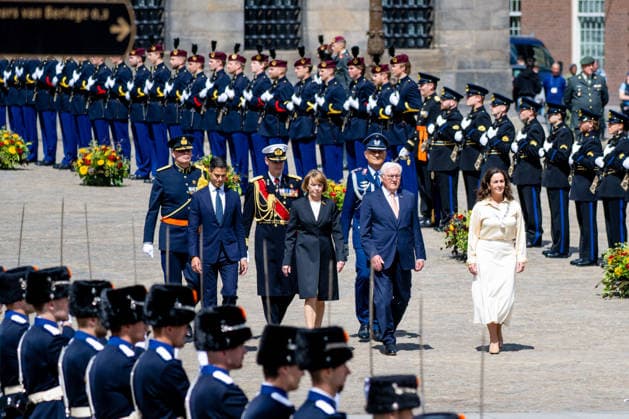 State visit of the Federal President of Germany - Wreath Laying Ceremony. Amsterdam, the Netherlands. 9 Jun 2026 Federal President Frank-Walter Steinmeier, Every Budenbender, Femke Halsema and Rob Jetten at the wreath laying ceremony on Dam Square in front of the Royal Palace in Amsterdam, on the first day of the German president s three-day state visit to the Netherlands. Amsterdam The Netherlands  Copyright: xMischaxSchoemakerx