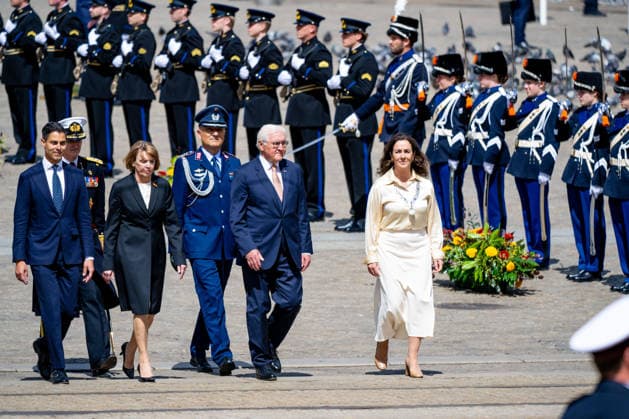 State visit of the Federal President of Germany - Wreath Laying Ceremony. Amsterdam, the Netherlands. 9 Jun 2026 Federal President Frank-Walter Steinmeier, Every Budenbender, Femke Halsema and Rob Jetten at the wreath laying ceremony on Dam Square in front of the Royal Palace in Amsterdam, on the first day of the German president s three-day state visit to the Netherlands. Amsterdam The Netherlands  Copyright: xMischaxSchoemakerx