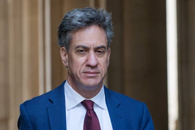 June 9, 2026, London, England, United Kingdom: ED MILIBAND, Secretary of State for Energy Security and Net Zero, arrives at Downing Street for a weekly Cabinet Meeting. London United Kingdom - ZUMAk172 20260609_zip_k172_088 Copyright: xThomasxKrychx