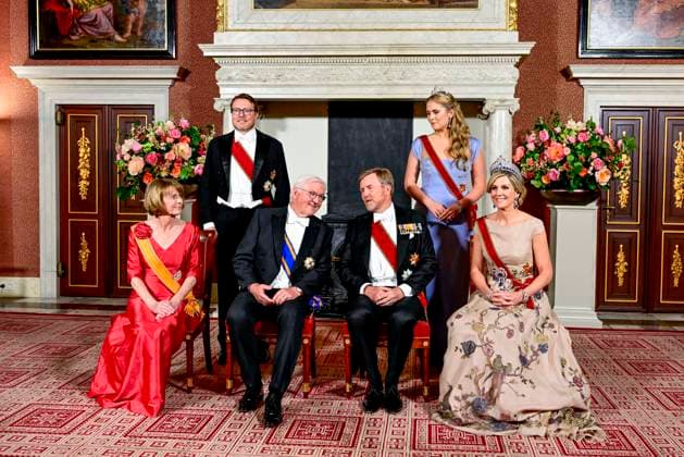 09-06-2026 Gala Queen Maxima and King Willem-Alexander and Federal President of Germany Frank-Walter Steinmeier and Elke Budenbender and Princess Amalia pose for the statebanquet on the 1st day of the 3 day statevisit to the Netherlands at the Dam palace in Amsterdam. Â  Copyright: xPPEx
