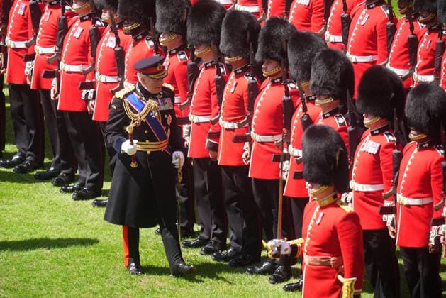 Grenadier Guards receive new Colours King Charles III inspects members of the Grenadier Guards during a ceremony to present the regiment with their new Colours at Buckingham Palace in London. Picture date: Tuesday June 9, 2026., Credit:James Manning PA ROTA - B68 Avalon UK, London  Copyright: xJamesxManningx xPAxROTAx-xB68x xAvalonx 1109128122