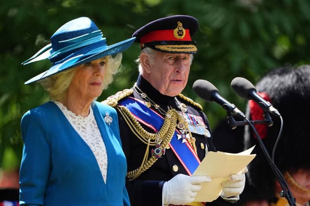 Grenadier Guards receive new Colours King Charles III and Queen Camilla during a ceremony to present the Grenadier Guards with their new Colours at Buckingham Palace in London. Picture date: Tuesday June 9, 2026., Credit:Aaron Chown PA ROTA - B68 Avalon UK, London  Copyright: xAaronxChownx xPAxROTAx-xB68x xAvalonx 1109128166