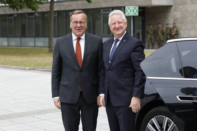 Berlin, Boris Pistorius trifft Jaromir Zuna Pistorius , ZÅ¯na; Antrittsbesuch: Verteidigungsminister Pistorius empfängt tschechischen Amtskollegen ZÅ¯na , am 09.06.2026 in Berlin, (Berliner Bendlerblock, Bundeswehr,), Deutschland *** Pistorius , ZÅ¯na Inaugural visit Defense Minister Pistorius receives Czech counterpart ZÅ¯na , on 09 06 2026 in Berlin, Berlin Bendlerblock, Bundeswehr, , Germany