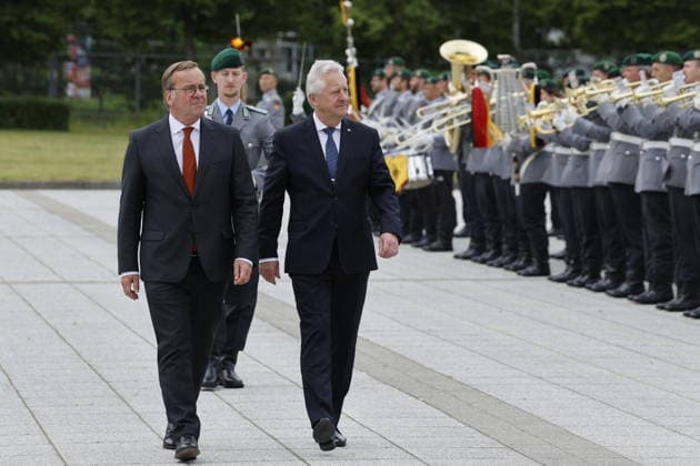 Berlin, Boris Pistorius trifft Jaromir Zuna Pistorius , ZÅ¯na; Antrittsbesuch: Verteidigungsminister Pistorius empfängt tschechischen Amtskollegen ZÅ¯na , am 09.06.2026 in Berlin, (Berliner Bendlerblock, Bundeswehr,), Deutschland *** Pistorius , ZÅ¯na Inaugural visit Defense Minister Pistorius receives Czech counterpart ZÅ¯na , on 09 06 2026 in Berlin, Berlin Bendlerblock, Bundeswehr, , Germany