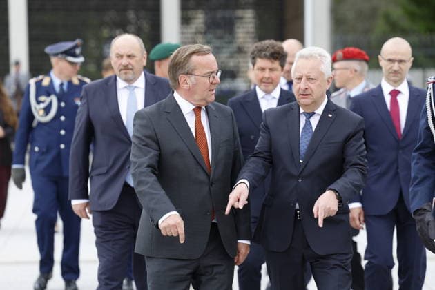Berlin, Boris Pistorius trifft Jaromir Zuna Pistorius , ZÅ¯na; Antrittsbesuch: Verteidigungsminister Pistorius empfängt tschechischen Amtskollegen ZÅ¯na , am 09.06.2026 in Berlin, (Berliner Bendlerblock, Bundeswehr,), Deutschland *** Pistorius , ZÅ¯na Inaugural visit Defense Minister Pistorius receives Czech counterpart ZÅ¯na , on 09 06 2026 in Berlin, Berlin Bendlerblock, Bundeswehr, , Germany