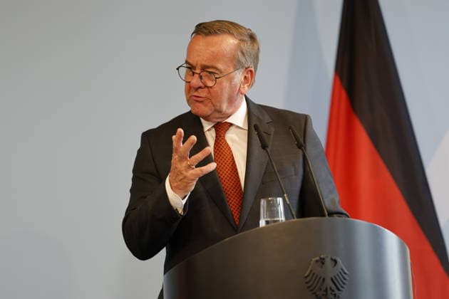 Berlin, Boris Pistorius trifft Jaromir Zuna Pistorius , ZÅ¯na; Antrittsbesuch: Verteidigungsminister Pistorius empfängt tschechischen Amtskollegen ZÅ¯na , am 09.06.2026 in Berlin, (Berliner Bendlerblock, Bundeswehr,), Deutschland *** Pistorius , ZÅ¯na Inaugural visit Defense Minister Pistorius receives Czech counterpart ZÅ¯na , on 09 06 2026 in Berlin, Berlin Bendlerblock, Bundeswehr, , Germany
