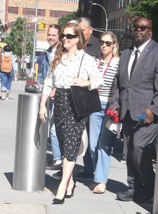 Celebrity, Amy Adams unterwegs in New York New York NY June 09: Amy Adams on Live with Kelly & Mark to talk about new movie version of Capr Fear in New York. June 09, 2026. Copyright: xRW Mediapunchx