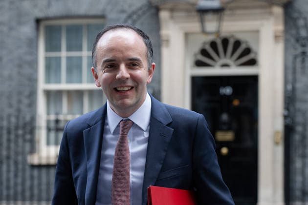 June 9, 2026, London, England, United Kingdom: JAMES MURRAY, Health Secretary, leaves 10 Downing Street after a Cabinet Meeting. London United Kingdom - ZUMAk172 20260609_zip_k172_139 Copyright: xThomasxKrychx