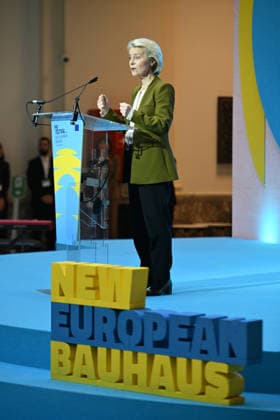 Belgien, New European Bauhaus Festival in Brüssel New European Bauhaus Festival in Brussels BRUSSELS, BELGIUM - JUNE 09: EU Commission President Ursula von der Leyen makes a speech during the opening of the New European Bauhaus Festival in Brussels, Belgium on June 09, 2026. The festival focuses on combating climate change within the construction and building sectors. Dursun Aydemir Anadolu Brussels Belgium. Editorial use only. Please get in touch for any other usage.  Copyright: x2026xAnadoluxDursunxAydemirx