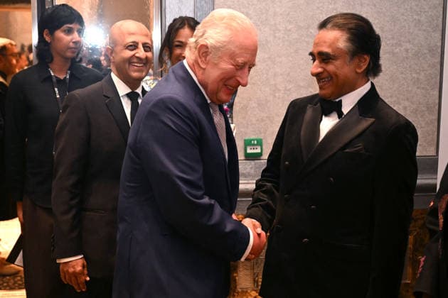 King Charles at British Asian Trust reception at the Peninsula Hotel in London, UK, 09 June 2026 Britain s King Charles III (C) shares a joke with British comedian Sanjeev Bhaskar (R) at a reception to celebrate the work of the British Asian Trust at the Peninsula Hotel in central London on June 9, 2026., Credit:JUSTIN TALLIS PA ROTA - B68 Avalon United Kingdom, London  Copyright: xJUSTINxTALLISx xPAxROTAx-xB68x xAvalonx 1109156006
