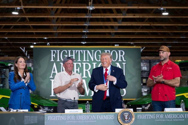 June 9, 2026, Chippewa Falls, Wi, United States of America: U.S.President Donald Trump, 2nd right, smiles as he wears the Olympic Gold medal given him by speed-skater Jordan Stolz following a roundtable discussion at Custer Farms, June 5, 2026 in Chippewa Falls, Wisconsin. Standing from left: Agriculture Secretary Brooke Rollins, farm owner, Ken Custer, Trump and Hall of Fame Farms owner Joe Thomas. Chippewa Falls United States of America - ZUMAp138 20260609_zaa_p138_018 Copyright: xJoycexN.xBoghosian WhitexHousex