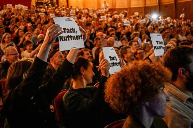 Letzter Videoschnipselabend mit Jürgen Kuttne an der Volksbühne ** NUR FÜR REDAKTIONELLE ZWECKE ** EDITORIAL USE ONLY **<p>Letzter Videoschnipselabend mit Jürgen Kuttne an der Volksbühne, fotografiert am 09.06.2026 in Berlin. Berlin Berlin Berlin Copyright: MaurizioxGambarini *** Last video snippet evening with Jürgen Kuttne at the Volksbühne FOR EDITORIAL PURPOSES ONLY EDITORIAL USE ONLY p Last video snippet evening with Jürgen Kuttne at the Volksbühne, photographed on 09 06 2026 in Berlin Berlin Berlin Berlin Copyright MaurizioxGambarini Copyright: MaurizioxGambarini doc867y75lbngzrjsjx9aa ,EDITORIAL USE ONLY