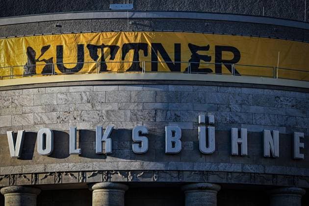 Letzter Videoschnipselabend mit Jürgen Kuttne an der Volksbühne ** NUR FÜR REDAKTIONELLE ZWECKE ** EDITORIAL USE ONLY **<p>Letzter Videoschnipselabend mit Jürgen Kuttne an der Volksbühne, fotografiert am 09.06.2026 in Berlin. Berlin Berlin Berlin Copyright: MaurizioxGambarini *** Last video snippet evening with Jürgen Kuttne at the Volksbühne FOR EDITORIAL PURPOSES ONLY EDITORIAL USE ONLY p Last video snippet evening with Jürgen Kuttne at the Volksbühne, photographed on 09 06 2026 in Berlin Berlin Berlin Berlin Copyright MaurizioxGambarini Copyright: MaurizioxGambarini doc867y900i5af1u8p4hc0 ,EDITORIAL USE ONLY
