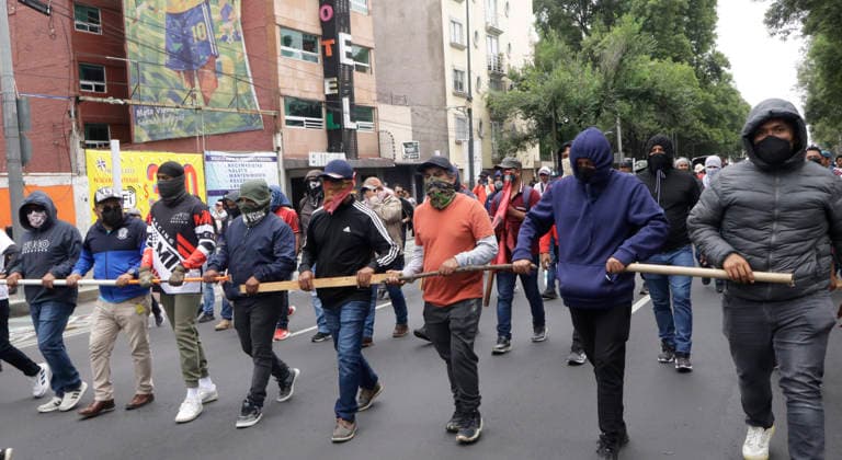 June 9, 2026, Mexico City, Mexico City, Mexico: CNTE teachers lead a protest march to Banorte Stadium. Mexico City Mexico - ZUMAt178 20260609_zip_t178_022 Copyright: xNadiaxTecuapetlax