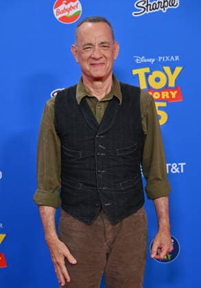 Disney And Pixar™s ˜Toy Story 5™ Los Angeles Premiere Tom Hanks arriving to Disney and Pixar™s Toy Story 5 Los Angeles premiere held at the Dolby Theatre on June 9, 2026 in Hollywood, CA. Hollywood Dolby Theatre California USA Copyright: xLisaxOConnorx xAFF-USA.comx