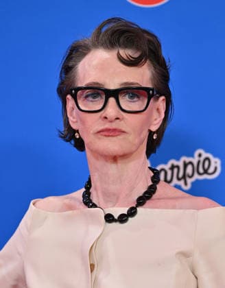 Disney And Pixar™s ˜Toy Story 5™ Los Angeles Premiere Joan Cusack arriving to Disney and Pixar™s Toy Story 5 Los Angeles premiere held at the Dolby Theatre on June 9, 2026 in Hollywood, CA. Hollywood Dolby Theatre California USA Copyright: xLisaxOConnorx xAFF-USA.comx