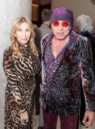 June 9, 2026, Bronx, New York, USA: Maureen Van Zandt and Steven Van Zandt attend Opening night for The Last Ship musical starring Sting and Shaggy at Metropolitan Opera in New York, NY on June 9, 2026. Bronx USA - ZUMAr339 20260609_znp_r339_043 Copyright: xLevxRadinx