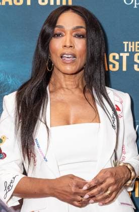 June 9, 2026, Bronx, New York, USA: Angela Bassett attends Opening night for The Last Ship musical starring Sting and Shaggy at Metropolitan Opera in New York, NY on June 9, 2026. Bronx USA - ZUMAr339 20260609_znp_r339_047 Copyright: xLevxRadinx