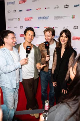 Ivo Kortlang, Tim Oliver Schultz, Timur Bartels und Luise Befort bei der Premiere der RTL-Serie Club der roten Bänder - Die neue Generation im Rahmen des 12. Seriencamp Festivals 2026 im Cinenova. Köln, 09.06.2026 *** Ivo Kortlang, Tim Oliver Schultz, Timur Bartels and Luise Befort at the premiere of the RTL series Club der roten Bänder Die neue Generation as part of the 12 Series Camp Festival 2026 at Cinenova Cologne, 09 06 2026 Foto:xT.xNgox xFuturexImagex baender_6615