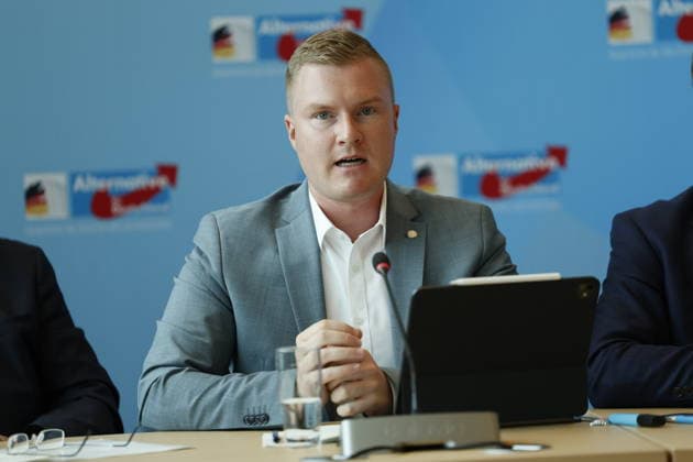 Robin Jünger; AfD, Bundestag, sitzungswöchentlichen Pressegespräch mit , am 09.06.2026 in Berlin, (Bundestag, Raum JKH 6.554), Deutschland *** Robin Jünger AfD, Bundestag, weekly press conference with , on 09 06 2026 in Berlin, Bundestag, Room JKH 6 554 , Germany