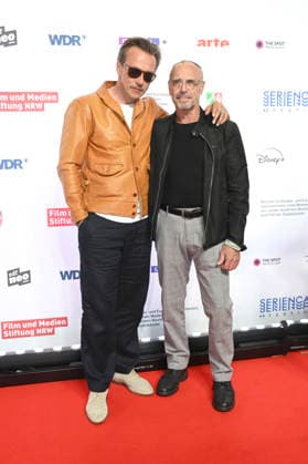 Lucas Gregorowicz mit Gast bei der Premiere der WDR Arte-Serie Westend Girl auf dem 12. Seriencamp Festivals 2026 im Cinenova. Köln, 09.06.2026 *** Lucas Gregorowicz with guest at the premiere of the WDR Arte series Westend Girl at the 12 Series Camp Festival 2026 at Cinenova Cologne, 09 06 2026 Foto:xC.xAdolph xFuturexImagex westend_6610