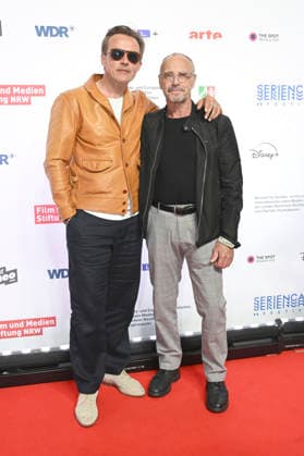 Lucas Gregorowicz mit Gast bei der Premiere der WDR Arte-Serie Westend Girl auf dem 12. Seriencamp Festivals 2026 im Cinenova. Köln, 09.06.2026 *** Lucas Gregorowicz with guest at the premiere of the WDR Arte series Westend Girl at the 12 Series Camp Festival 2026 at Cinenova Cologne, 09 06 2026 Foto:xC.xAdolph xFuturexImagex westend_6611