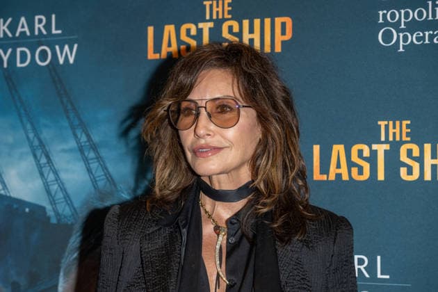 The Last Ship Revival Opening Night at the Metropolitan Opera House in New York, USA - 09 Jun 2026 Gina Gershon attends The Last Ship Revival Opening Night at the Metropolitan Opera House. New York United States Copyright: xRonxAdarx xSOPAxImagesx _radar_broadway_06092026_00453
