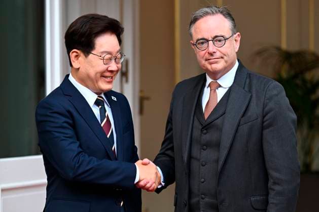 PM Bart De Wever meets South Korean President Lee Jae Myung BRUSSELS, BELGIUM - JUNE 10 : PM Bart De Wever meets South Korean President Lee Jae Myung on June 10, 2026 in Brussels, Belgium, 10 06 2026 Brussels Belgium  Copyright: xDidierxLebrunx