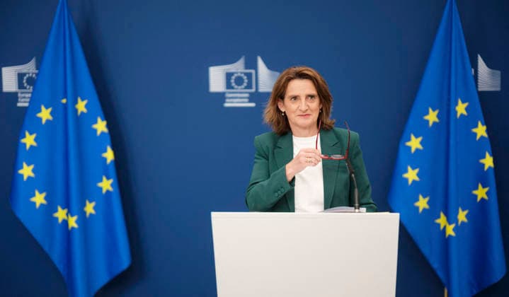 European Commission Imposes Interim Measures on Meta - Brussels Teresa Ribera Rodriguez, European Commissioner for the Green Deal, speaks to the media at the Berlaymont, headquarters of the European Commission in Brussels, Belgium on June 9, 2026, as the EU orders Meta to restore free access to WhatsApp for competing AI assistants, overturning a policy that blocked competition and favored its own service, Meta AI, while a full antitrust investigation into Meta s dominant position continues. Photo by Monasse T ANDBZ ABACAPRESS.COM Brussels Brussels-Capital Belgium  Copyright: xMonassexThierry ANDBZ ABACAx