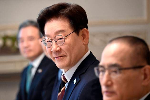PM Bart De Wever meets South Korean President Lee Jae Myung BRUSSELS, BELGIUM - JUNE 10 : PM Bart De Wever meets South Korean President Lee Jae Myung on June 10, 2026 in Brussels, Belgium, 10 06 2026 Brussels Belgium  Copyright: xDidierxLebrunx