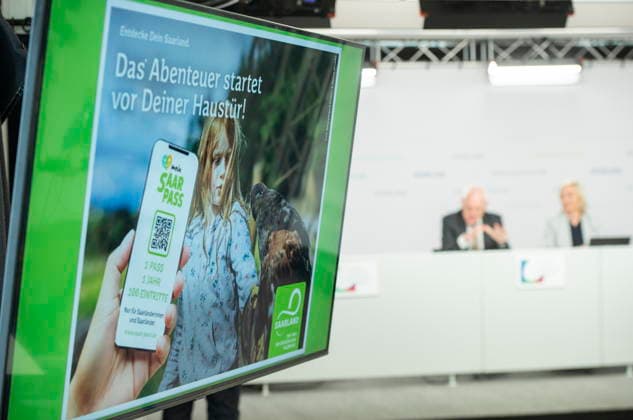 Landespressekonferenz am Dienstag (09.06.2026) zum Thema Saar(S)Pass - Tourismus-Pass für Saarländer*innen in der Staatskanzlei des Saarlandes in Saarbrücken. *** State press conference on Tuesday 09 06 2026 on the Saar S Pass Tourism Pass for Saarlanders at the Saarland State Chancellery in Saarbrücken bub
