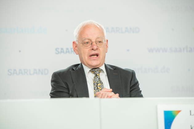 Landespressekonferenz am Dienstag (09.06.2026) zum Thema Saar(S)Pass - Tourismus-Pass für Saarländer*innen in der Staatskanzlei des Saarlandes in Saarbrücken. Im Bild: Jürgen Barke, Minister für Wirtschaft, Innovation, Digitales und Energie. *** State press conference on Tuesday 09 06 2026 on the Saar S Pass Tourism Pass for Saarlanders at the Saarland State Chancellery in Saarbrücken Pictured bub