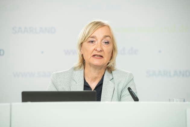 Landespressekonferenz am Dienstag (09.06.2026) zum Thema Saar(S)Pass - Tourismus-Pass für Saarländer*innen in der Staatskanzlei des Saarlandes in Saarbrücken. Im Bild: Birgit Grauvogel, Geschäftsführerin der Tourismus Zentrale Saarland. *** State press conference on Tuesday 09 06 2026 on the Saar S Pass Tourism Pass for Saarlanders at the Saarland State Chancellery in Saarbrücken In the picture Birgit Grauvogel, Managing Director of the Saarland Tourist Board bub
